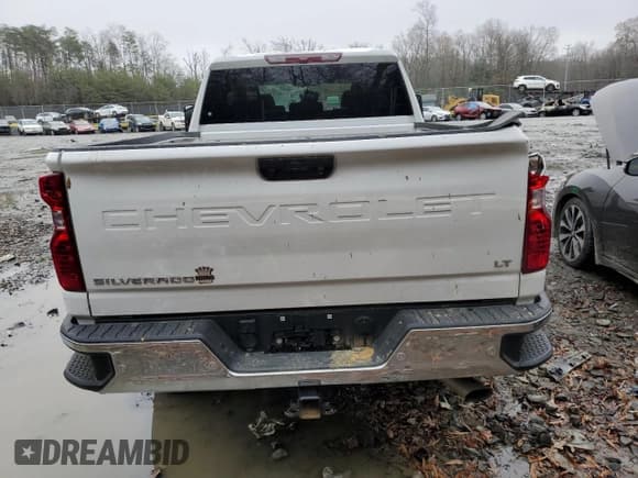 ✅ 2024 Chevrolet Silverado 2500HD • VIN: 2GC1YNE74R1238242 • Lot: 85223144. Wystawiony na Copart z przebiegiem Nie podano. Bezpłatny archiwum sprzedaży aukcyjnych z USA i szczegółowy raport historii pojazdu na DreamBid. Zdjęcie 6.
