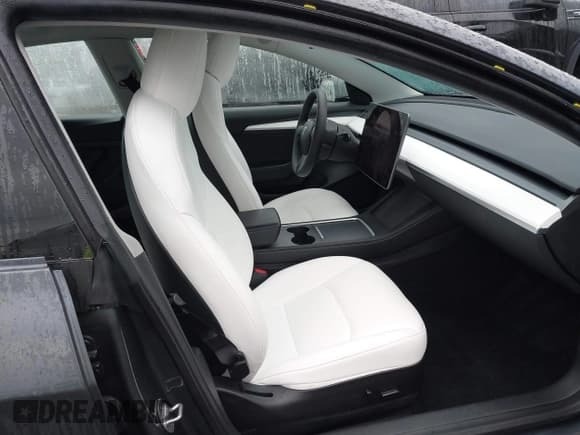 ✅ 2022 Tesla Model 3 Long Range • VIN: 5YJ3E1EB4NF267388 • Lot: 43514904. Listed on IAAI with 46,957 mi. Free auction sales archive from the USA and detailed vehicle history report at DreamBid. Image 20.