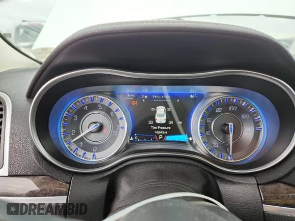 ✅ 2016 Chrysler 300 C • VIN: 2C3CCAKG2GH111566 • Лот: 92059935. Опубликован ранее на Copart с пробегом 146 643 миль. Бесплатный доступ к архиву аукционных продаж из США и подробный отчёт об истории автомобиля на DreamBid. Изображение 9.