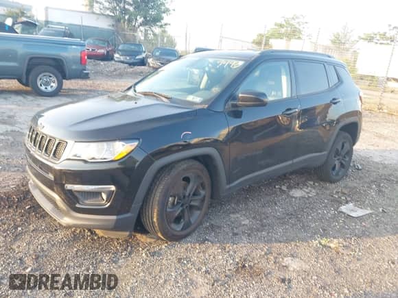 2020 Jeep Compass Latitude с VIN 3C4NJDBB7LT209493, выставлен на аукционе IAAI как лот 42560576 с пробегом 50 064 миль миль и . История ставок и продаж доступна на DreamBid. Изображение 2.