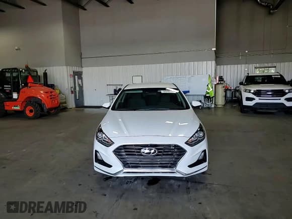 ✅ 2019 Hyundai Sonata SE • VIN: 5NPE24AF6KH744234 • Лот: 70548275. Опубликован ранее на Copart с пробегом 48 108 миль. Бесплатный доступ к архиву аукционных продаж из США и подробный отчёт об истории автомобиля на DreamBid. Изображение 13.