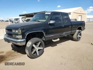 ✅ 1996 Chevrolet Silverado 1500 • VIN: 1GCEK19R5TE211094 • Lot: 71597535. Wystawiony na Copart z przebiegiem 237 806 mil. Bezpłatny archiwum sprzedaży aukcyjnych z USA i szczegółowy raport historii pojazdu na DreamBid. Zdjęcie 1.