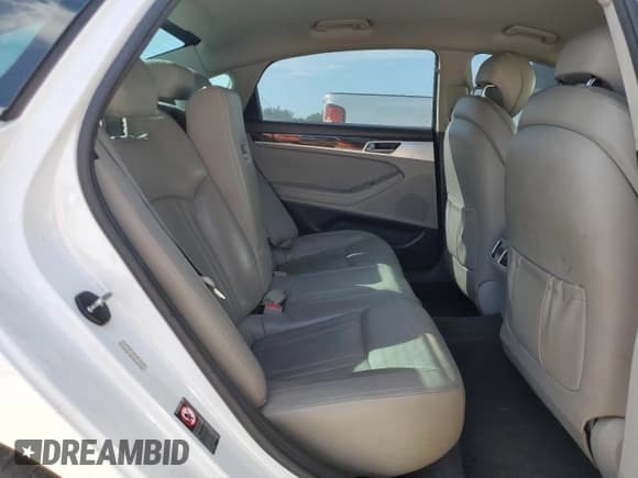 ✅ 2015 Hyundai Genesis 3.8L • VIN: KMHGN4JE5FU093886 • Lot: 43430065. Wystawiony na Copart z przebiegiem 143 615 mil. Bezpłatny archiwum sprzedaży aukcyjnych z USA i szczegółowy raport historii pojazdu na DreamBid. Zdjęcie 10.