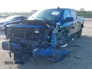 ✅ 2018 Chevrolet Silverado 1500 LT • VIN: 3GCUKREC4JG394943 • Lot: 43345901. Wystawiony na IAAI z przebiegiem 118 215 mil. Bezpłatny archiwum sprzedaży aukcyjnych z USA i szczegółowy raport historii pojazdu na DreamBid. Zdjęcie 6.