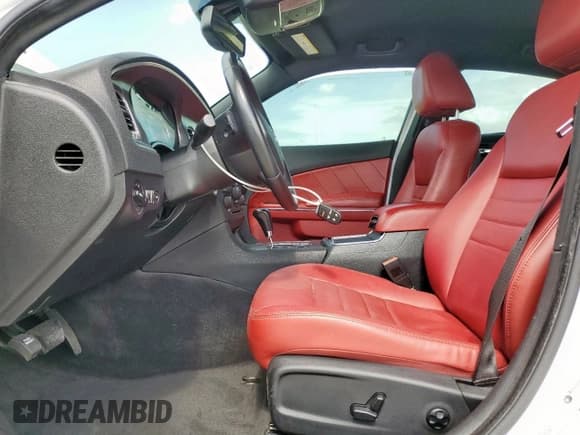 ✅ 2011 Dodge Charger Mopar 11 • VIN: 2B3CL5CT1BH514267 • Lot: 59089065. Listed on Copart with 81,399 mi. Free auction sales archive from the USA and detailed vehicle history report at DreamBid. Image 7.