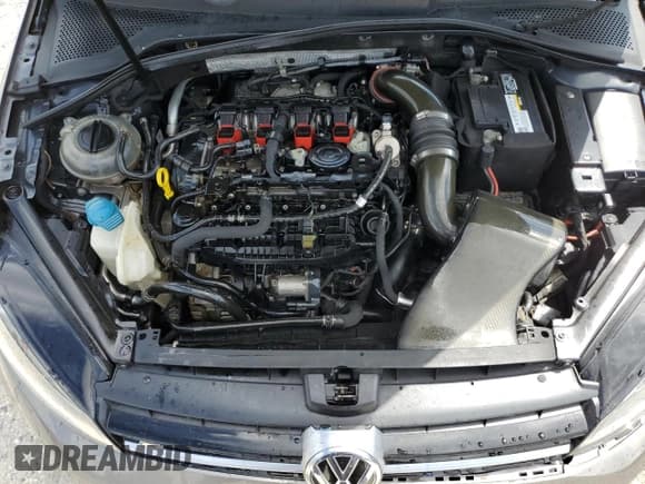 ✅ 2016 Volkswagen Golf R • VIN: WVWUF7AU0GW080904 • Лот: 71415675. Опубликован ранее на Copart с пробегом 98 395 миль. Бесплатный доступ к архиву аукционных продаж из США и подробный отчёт об истории автомобиля на DreamBid. Изображение 11.