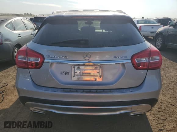 ✅ 2015 Mercedes-Benz GLA 250 • VIN: WDCTG4GB0FJ079495 • Lot: 81261225. Wystawiony na Copart z przebiegiem 88 851 mil. Bezpłatny archiwum sprzedaży aukcyjnych z USA i szczegółowy raport historii pojazdu na DreamBid. Zdjęcie 6.