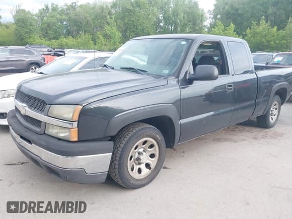 ✅ 2005 Chevrolet Silverado 1500 LT • VIN: 1GCEC19T85Z288708 • Лот: 42184655. Опубликован ранее на IAAI с пробегом 200 869 миль. Бесплатный доступ к архиву аукционных продаж из США и подробный отчёт об истории автомобиля на DreamBid. Изображение 2.