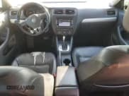 ✅ 2013 Volkswagen Jetta SE • VIN: 3VWDX7AJ3DM368704 • Лот: 82684285. Опубликован ранее на Copart с пробегом 278 882 миль. Бесплатный доступ к архиву аукционных продаж из США и подробный отчёт об истории автомобиля на DreamBid. Изображение 8.