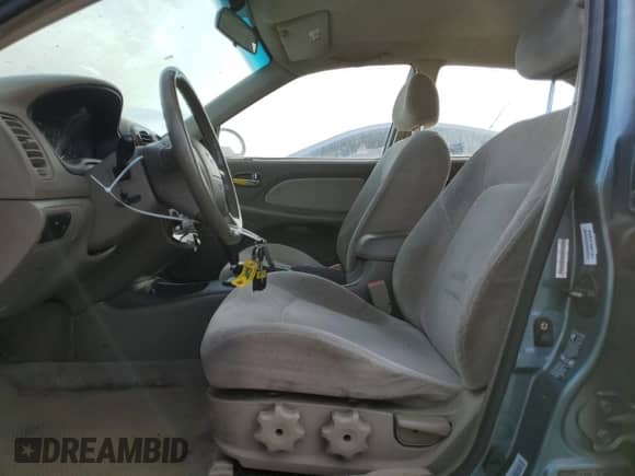 2004 Hyundai Sonata z VIN KMHWF25H04A016388, wystawiony jako Copart lot #42182035 z przebiegiem 172 752 mil mil oraz Czysty tytuł • Clean title. Historia ofert i sprzedaży dostępna na DreamBid. Obrazek 7.