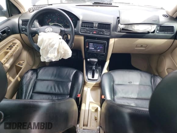 ✅ 2000 Volkswagen Jetta GLS • VIN: 3VWSE29M7YM028198 • Lot: 73648504. Listed on Copart with 265,184 mi. Free auction sales archive from the USA and detailed vehicle history report at DreamBid. Image 8.