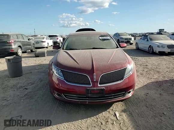 ✅ 2014 Lincoln MKS • VIN: 1LNHL9DK6EG601109 • Lot: 92822025. Listed on Copart with 83,212 mi. Free auction sales archive from the USA and detailed vehicle history report at DreamBid. Image 13.