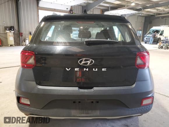 ✅ 2022 Hyundai Venue SEL • VIN: KMHRC8A38NU200254 • Lot: 82704165. Listed on Copart with 42,100 mi. Free auction sales archive from the USA and detailed vehicle history report at DreamBid. Image 6.