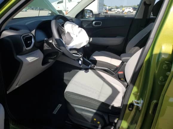 2024 Hyundai Venue SEL с VIN KMHRC8A30RU329157, выставлен на аукционе Copart как лот 73614984 с пробегом 370 миль миль и Списание • Salvage title. История ставок и продаж доступна на DreamBid. Изображение 7.