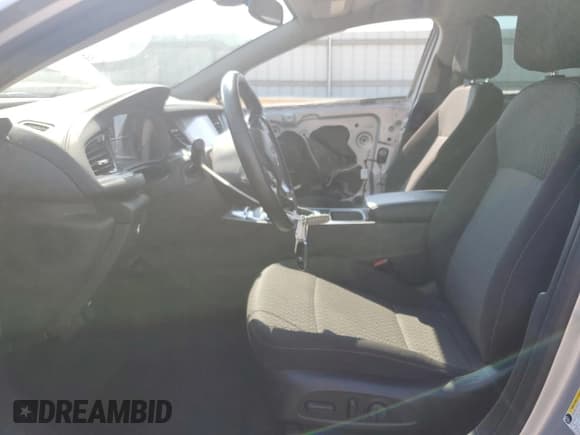 ✅ 2019 Buick Regal Preferred • VIN: W04GL6SX4K1004787 • Лот: 68934804. Опубликован ранее на Copart с пробегом 72 585 миль. Бесплатный доступ к архиву аукционных продаж из США и подробный отчёт об истории автомобиля на DreamBid. Изображение 7.