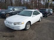 ✅ 1997 Toyota Camry LE • VIN: JT2BG22K4V0064251 • Lot: 43840554. Wystawiony na IAAI z przebiegiem 110 067 mil. Bezpłatny archiwum sprzedaży aukcyjnych z USA i szczegółowy raport historii pojazdu na DreamBid. Zdjęcie 2.