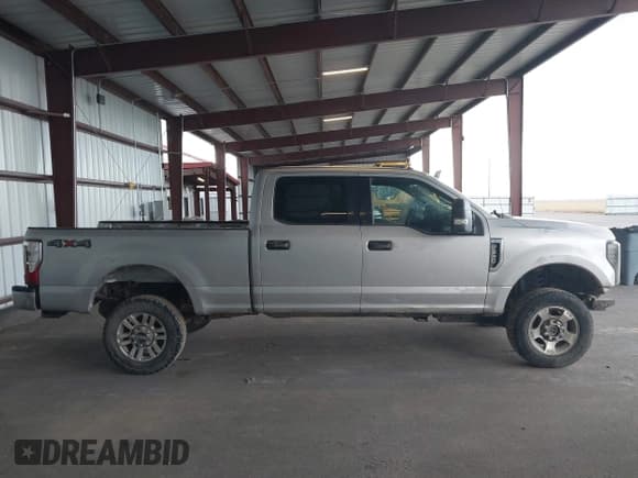 ✅ 2017 Ford F-250 Lariat • VIN: 1FT7W2B64HED52264 • Lot: 41180825. Listed on IAAI with 192,109 mi. Free auction sales archive from the USA and detailed vehicle history report at DreamBid. Image 13.
