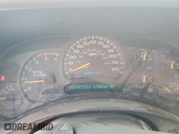 ✅ 2004 Chevrolet Silverado 3500 LS • VIN: 1GCJK39174E197561 • Lot: 70335725. Listed on Copart with 174,640 mi. Free auction sales archive from the USA and detailed vehicle history report at DreamBid. Image 9.