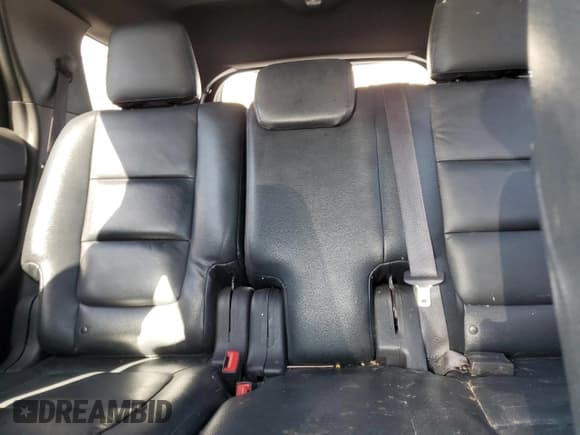 ✅ 2014 Ford Explorer XLT • VIN: 1FM5K7D97EGC60004 • Lot: 84524835. Wystawiony na Copart z przebiegiem 126 224 mil. Bezpłatny archiwum sprzedaży aukcyjnych z USA i szczegółowy raport historii pojazdu na DreamBid. Zdjęcie 10.