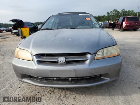 ✅ 2000 Honda Accord EX • VIN: 1HGCG1655YA008667 • Lot: 72018905. Listed on Copart with Not provided. Free auction sales archive from the USA and detailed vehicle history report at DreamBid. Image 5.