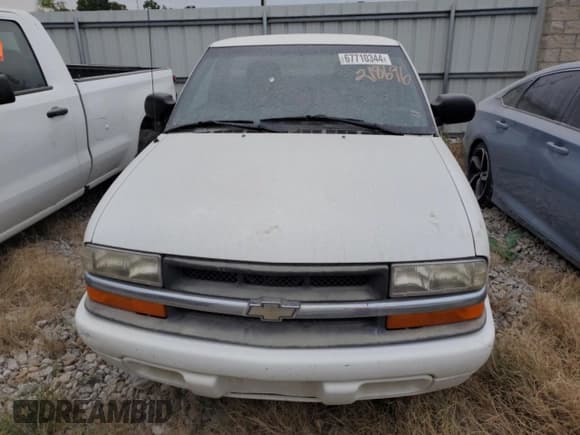 ✅ 2000 Chevrolet S-10 LS • VIN: 1GCCS14W6YK218696 • Лот: 67710344. Опубликован ранее на Copart с пробегом 106 603 миль. Бесплатный доступ к архиву аукционных продаж из США и подробный отчёт об истории автомобиля на DreamBid. Изображение 5.