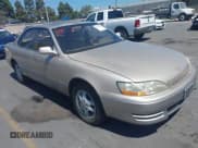 ✅ 1993 Lexus ES 300 • VIN: JT8VK13T6P0215757 • Lot: 42933083. Wystawiony na IAAI z przebiegiem 191 294 mil. Bezpłatny archiwum sprzedaży aukcyjnych z USA i szczegółowy raport historii pojazdu na DreamBid. Zdjęcie 1.