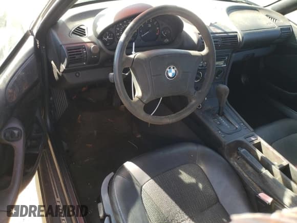✅ 1999 BMW Z3 2.5 • VIN: 4USCH933XXLG02040 • Lot: 49654495. Listed on Copart with Not provided. Free auction sales archive from the USA and detailed vehicle history report at DreamBid. Image 8.