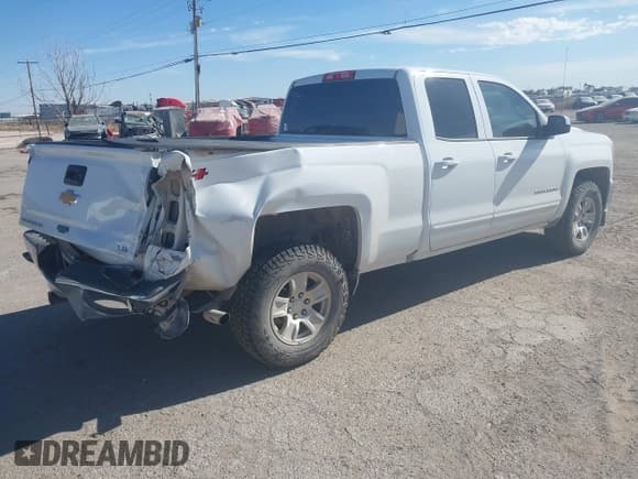 ✅ 2019 Chevrolet Silverado 1500 LT • VIN: 2GCVKPEC6K1178207 • Lot: 43645117. Wystawiony na IAAI z przebiegiem 128 111 mil. Bezpłatny archiwum sprzedaży aukcyjnych z USA i szczegółowy raport historii pojazdu na DreamBid. Zdjęcie 4.
