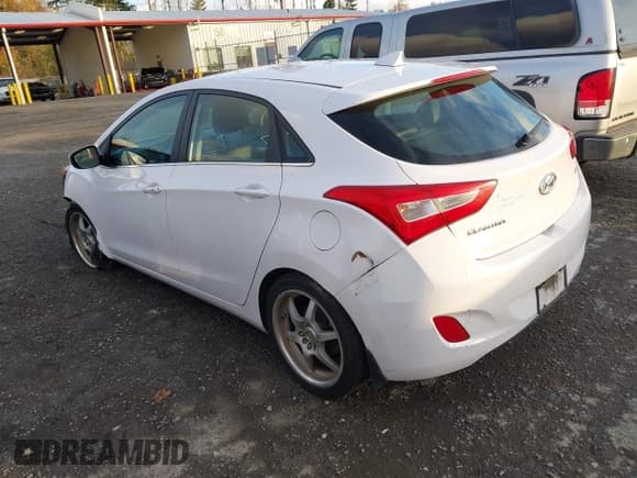 ✅ 2015 Hyundai Elantra • VIN: KMHD35LH8FU238277 • Lot: 43669730. Listed on IAAI with 169,458 mi. Free auction sales archive from the USA and detailed vehicle history report at DreamBid. Image 3.