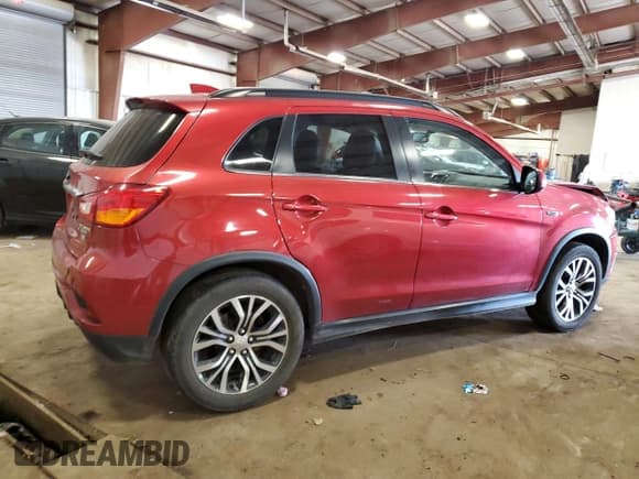 ✅ 2018 Mitsubishi Outlander SEL • VIN: JA4AP4AWXJU001266 • Lot: 82195485. Listed on Copart with 110,844 mi. Free auction sales archive from the USA and detailed vehicle history report at DreamBid. Image 3.