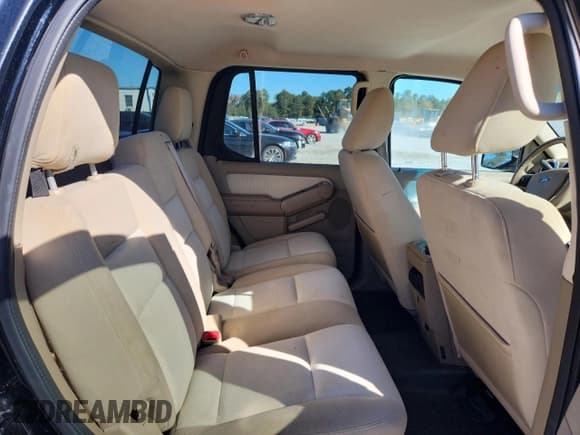 ✅ 2010 Ford Explorer Sport Trac XLT • VIN: 1FMEU3BE8AUA56939 • Lot: 87369965. Wystawiony na Copart z przebiegiem 154 526 mil. Bezpłatny archiwum sprzedaży aukcyjnych z USA i szczegółowy raport historii pojazdu na DreamBid. Zdjęcie 10.