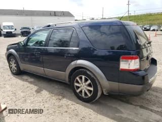 ✅ 2008 Ford Taurus X SEL • VIN: 1FMDK02W88GA44341 • Lot: 70535134. Wystawiony na Copart z przebiegiem 202 856 mil. Bezpłatny archiwum sprzedaży aukcyjnych z USA i szczegółowy raport historii pojazdu na DreamBid. Zdjęcie 2.