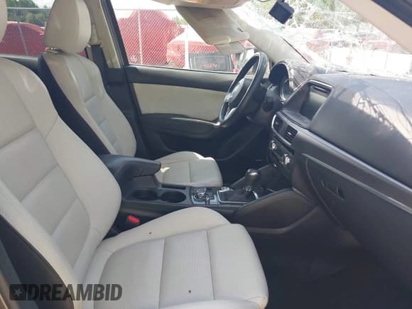 ✅ 2016 Mazda CX-5 Grand Touring • VIN: JM3KE2DY7G0782899 • Lot: 42949510. Wystawiony na IAAI z przebiegiem 85 502 mil. Bezpłatny archiwum sprzedaży aukcyjnych z USA i szczegółowy raport historii pojazdu na DreamBid. Zdjęcie 5.