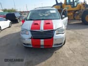 ✅ 2010 Chrysler Town & Country Limited • VIN: 2A4RR7DX9AR427885 • Lot: 40721930. Wystawiony na IAAI z przebiegiem 69 637 mil. Bezpłatny archiwum sprzedaży aukcyjnych z USA i szczegółowy raport historii pojazdu na DreamBid. Zdjęcie 12.