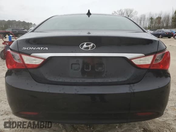 ✅ 2011 Hyundai Sonata GLS • VIN: 5NPEB4AC7BH099521 • Lot: 45492414. Listed on Copart with 219,391 mi. Free auction sales archive from the USA and detailed vehicle history report at DreamBid. Image 6.