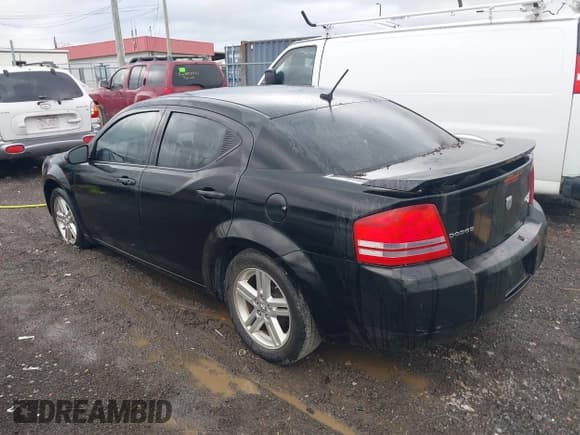 ✅ 2010 Dodge Avenger R/T • VIN: 1B3CC5FB4AN156557 • Лот: 41530875. Опубликован ранее на IAAI с пробегом 218 944 миль. Бесплатный доступ к архиву аукционных продаж из США и подробный отчёт об истории автомобиля на DreamBid. Изображение 3.