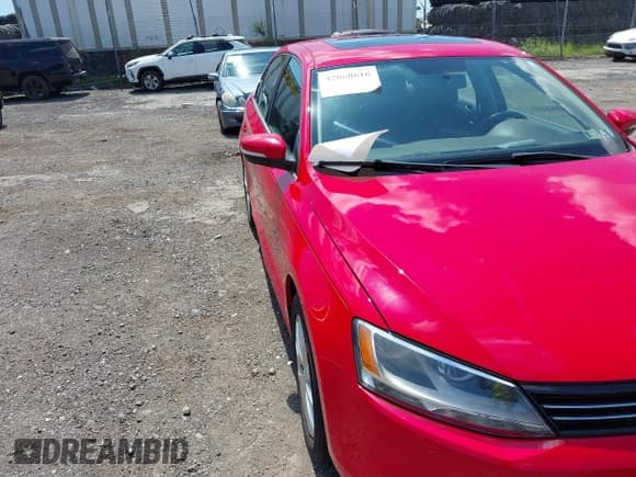 ✅ 2013 Volkswagen Jetta SE • VIN: 3VWDP7AJ9DM448802 • Lot: 42860616. Wystawiony na IAAI z przebiegiem Nie podano. Bezpłatny archiwum sprzedaży aukcyjnych z USA i szczegółowy raport historii pojazdu na DreamBid. Zdjęcie 13.