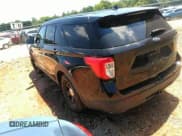 ✅ 2022 Ford Police Interceptor Utility • VIN: 1FM5K8AC5NGB37291 • Lot: 39584269. Wystawiony na IAAI z przebiegiem 13 698 mil. Bezpłatny archiwum sprzedaży aukcyjnych z USA i szczegółowy raport historii pojazdu na DreamBid. Zdjęcie 3.