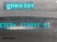 ✅ 2005 Chevrolet Silverado 2500HD LS • VIN: 1GCHK23235F842020 • Lot: 43671164. Wystawiony na IAAI z przebiegiem 270 891 mil. Bezpłatny archiwum sprzedaży aukcyjnych z USA i szczegółowy raport historii pojazdu na DreamBid. Zdjęcie 15.