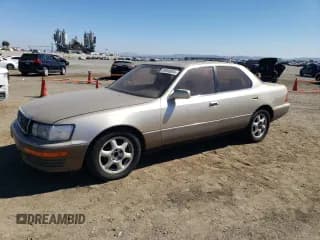 ✅ 1992 Lexus LS • VIN: JT8UF11E0N0108091 • Lot: 69008884. Listed on Copart with 200,344 mi. Free auction sales archive from the USA and detailed vehicle history report at DreamBid. Image 1.