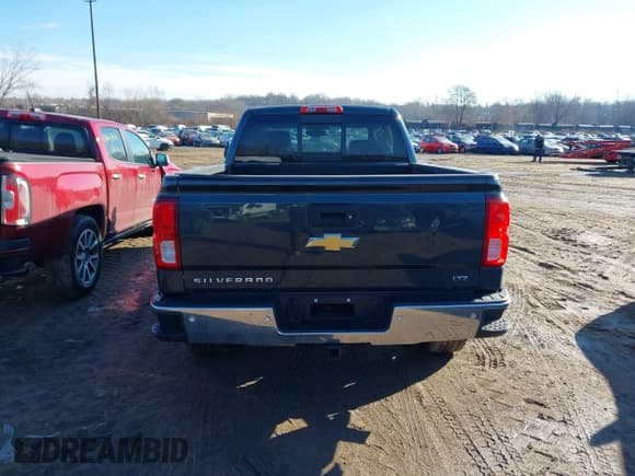 ✅ 2017 Chevrolet Silverado 1500 LTZ • VIN: 3GCUKSECXHG171341 • Lot: 41630844. Wystawiony na IAAI z przebiegiem 123 459 mil. Bezpłatny archiwum sprzedaży aukcyjnych z USA i szczegółowy raport historii pojazdu na DreamBid. Zdjęcie 16.