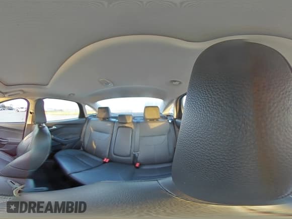 ✅ 2018 Ford Focus Titanium • VIN: 1FADP3J29JL240829 • Лот: 91285125. Опубликован ранее на Copart с пробегом 60 201 миль. Бесплатный доступ к архиву аукционных продаж из США и подробный отчёт об истории автомобиля на DreamBid. Изображение 14.