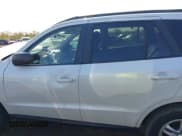 ✅ 2012 Hyundai Santa Fe GLS • VIN: 5XYZGDAB7CG092846 • Lot: 43448095. Listed on IAAI with 131,666 mi. Free auction sales archive from the USA and detailed vehicle history report at DreamBid. Image 14.