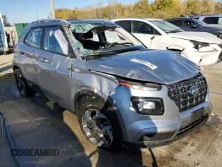 2023 Hyundai Venue SEL с VIN KMHRC8A35PU266862, выставлен на аукционе Copart как лот 77446174 с пробегом 22 389 миль миль и Списание • Salvage title. История ставок и продаж доступна на DreamBid. Изображение 4.