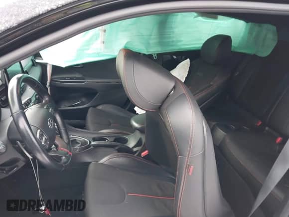 2019 Hyundai Veloster Premium z VIN KMHTG6AF7KU010854, wystawiony jako IAAI lot #41386268 z przebiegiem 87 133 mil mil oraz . Historia ofert i sprzedaży dostępna na DreamBid. Obrazek 8.