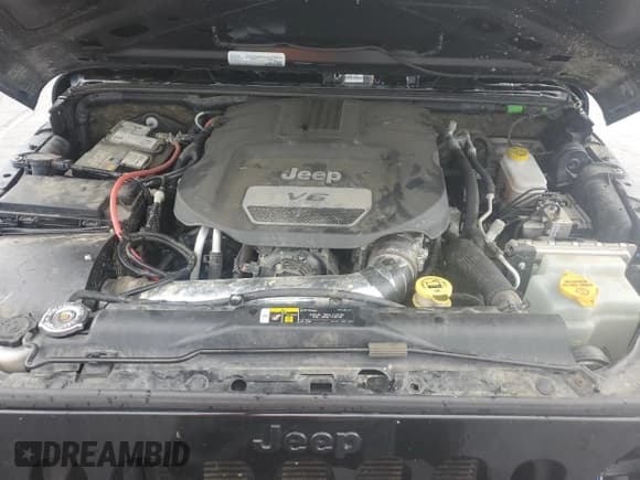 ✅ 2018 Jeep Wrangler Sport S • VIN: 1C4AJWAGXJL869365 • Lot: 61175915. Listed on Copart with 101,210 mi. Free auction sales archive from the USA and detailed vehicle history report at DreamBid. Image 12.