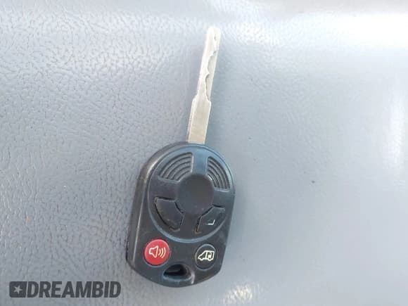 ✅ 2015 Ford Transit Cargo • VIN: 1FTNR1ZM5FKA11354 • Лот: 43917234. Опубликован ранее на IAAI с пробегом 361 046 миль. Бесплатный доступ к архиву аукционных продаж из США и подробный отчёт об истории автомобиля на DreamBid. Изображение 11.