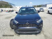 ✅ 2020 Toyota RAV4 XLE Premium • VIN: 2T3C1RFV9LC060619 • Lot: 81641975. Listed on Copart with 52,765 mi. Free auction sales archive from the USA and detailed vehicle history report at DreamBid. Image 5.