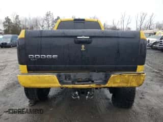 2005 Dodge 3500 SLT z VIN 3D7LS38C45G760125, wystawiony jako Copart lot #84136424 z przebiegiem 214 874 mil mil oraz Szkoda całkowita • Salvage title. Historia ofert i sprzedaży dostępna na DreamBid. Obrazek 6.