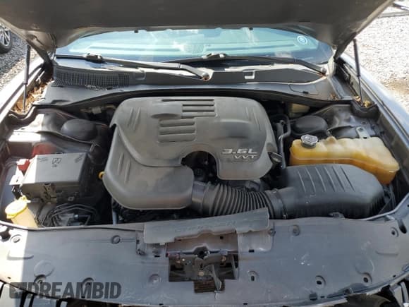 ✅ 2015 Dodge Charger SE • VIN: 2C3CDXBG6FH778543 • Lot: 61849085. Wystawiony na Copart z przebiegiem 184 168 mil. Bezpłatny archiwum sprzedaży aukcyjnych z USA i szczegółowy raport historii pojazdu na DreamBid. Zdjęcie 11.